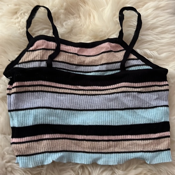 Ripped and striped colorful cropped tank top never worn - Picture 2 of 2